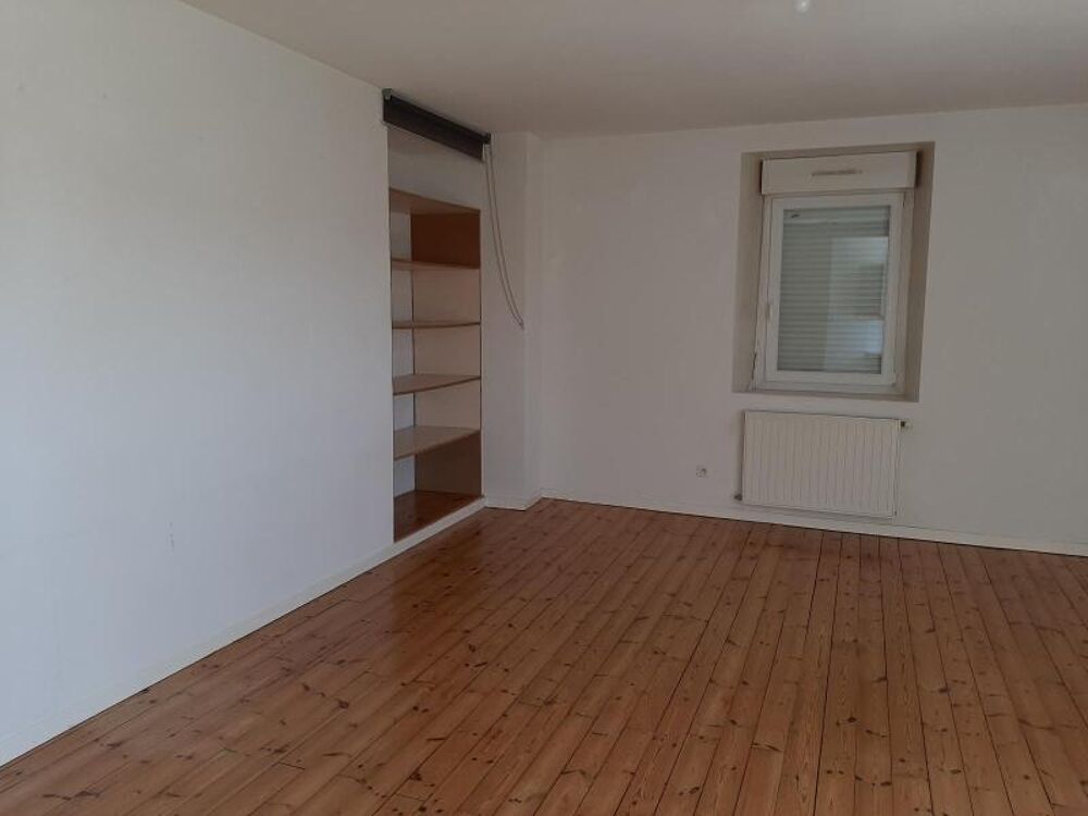 location Appartement - 3 pièce(s) - 71 m² Usson-en-Forez (42550)