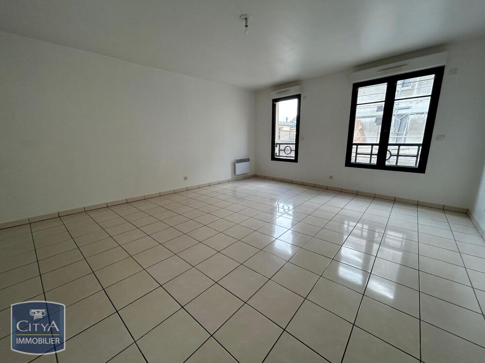 Centre Ville - À LOUER : Appartement T2 à Arpajon, situé....