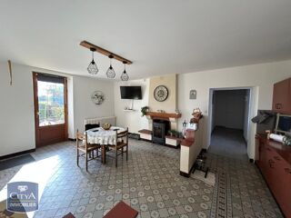 location Maison - 5 pièce(s) - 146 m² Quelaines-Saint-Gault (53360)