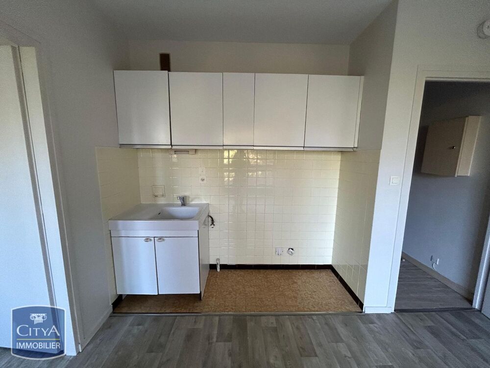 location Appartement - 2 pièce(s) - 34 m² Jacob-Bellecombette (73000)