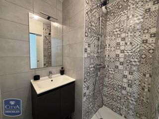  Appartement à louer 4 pièces 86 m²