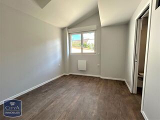  Appartement à louer 2 pièces 34 m²