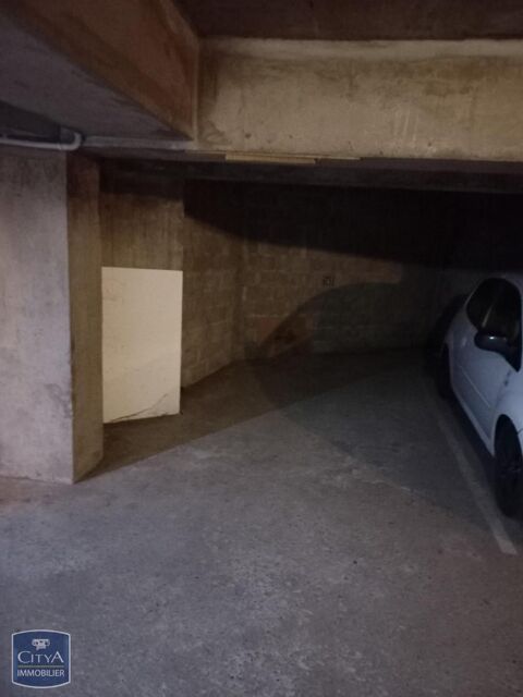  Parking / Garage � louer 