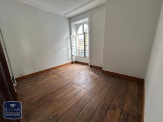  Appartement à louer 3 pièces 79 m²