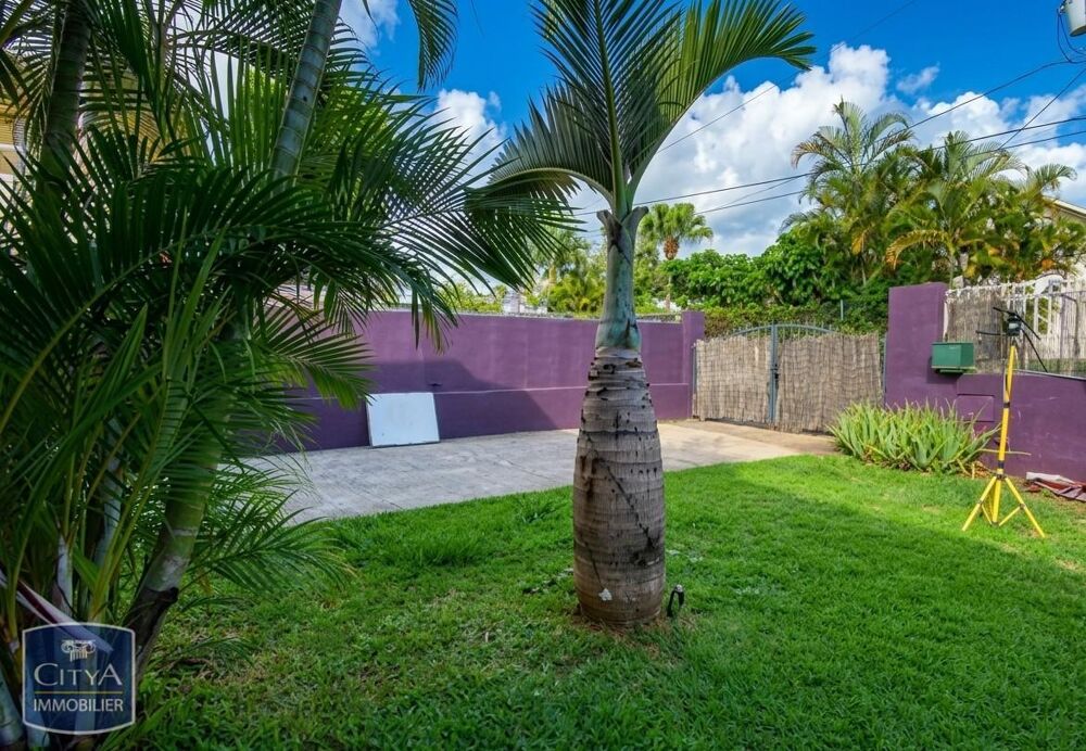 À LOUER : Maison T5 située à Ravine des Cabris, dans le ....