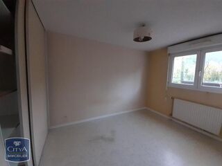  Appartement à louer 3 pièces 67 m²