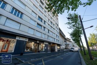  Appartement à louer 2 pièces 43 m²