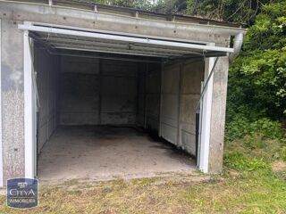  Parking / Garage à louer 