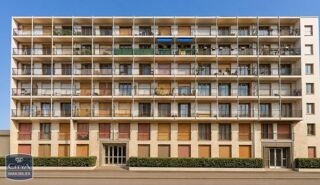  Parking / Garage à louer 