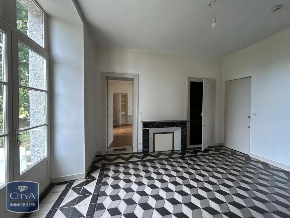 location Maison - 8 pièce(s) - 187 m² Loiron (53320)