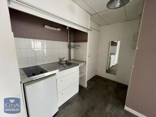  Appartement à louer 2 pièces 28 m²