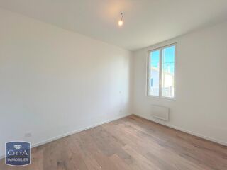  Appartement à louer 3 pièces 65 m²