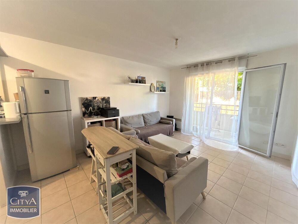 APPARTEMENT T2 AVEC PARKING - CASTELSARRASIN À LOUER : A....