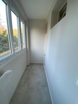  Appartement à louer 3 pièces 68 m²