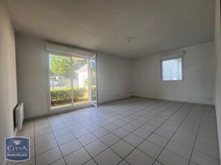  Appartement à louer 3 pièces 60 m²