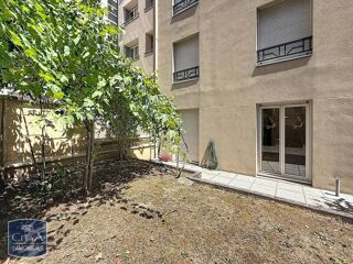  Appartement à louer 3 pièces 70 m²