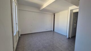  Appartement � louer 3 pi�ces 77 m�