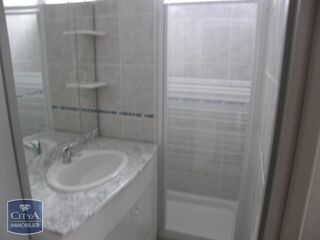  Appartement à louer 2 pièces 45 m²
