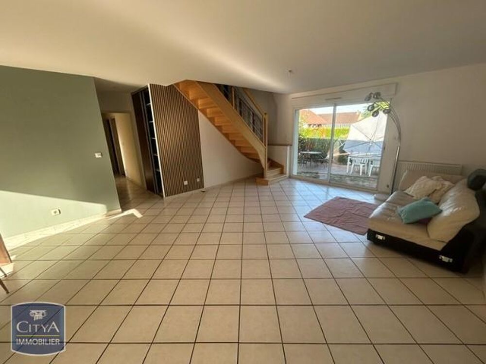 À LOUER : Découvrez cette charmante maison T7 située dan....