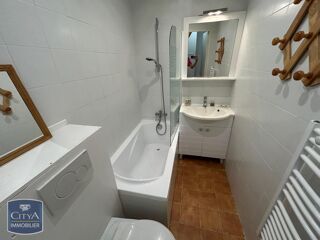  Appartement à louer 2 pièces 33 m²