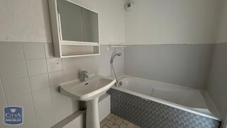  Appartement à louer 4 pièces 75 m²