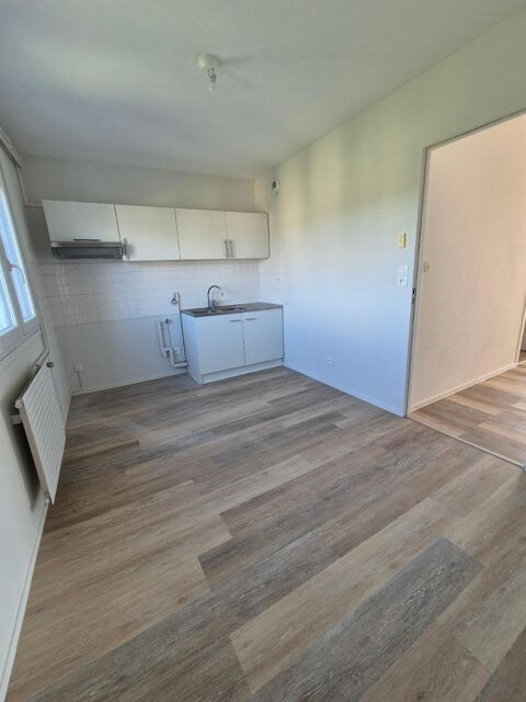  Appartement  louer 4 pices 82 m