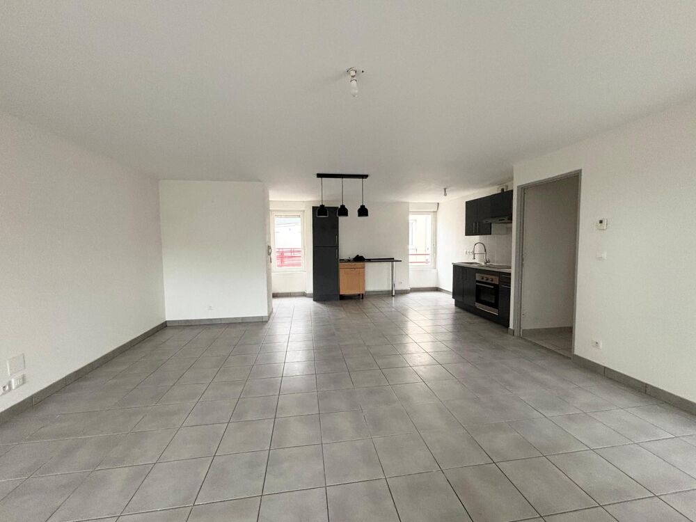 location Appartement - 4 pièce(s) - 90 m² Sochaux (25600)