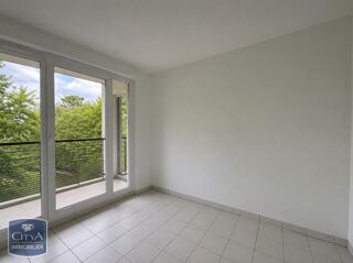  Appartement à louer 2 pièces 38 m²