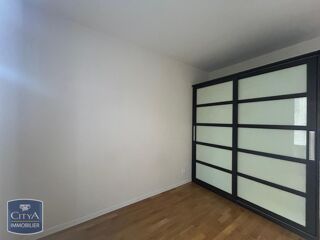  Appartement à louer 3 pièces 68 m²