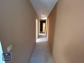  Appartement à louer 3 pièces 67 m²