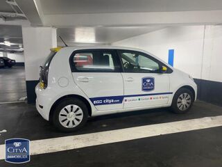  Parking / Garage à louer 