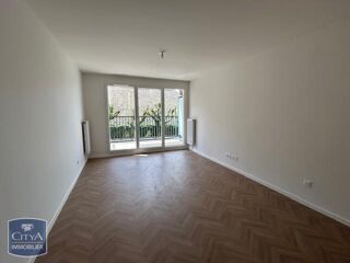  Appartement à louer 3 pièces 58 m²