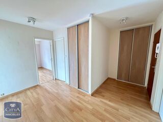  Appartement à louer 3 pièces 68 m²