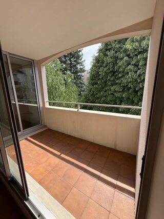  Appartement à louer 4 pièces 72 m²