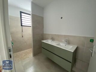  Maison à louer 4 pièces 87 m²