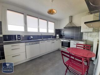  Appartement à louer 3 pièces 74 m²
