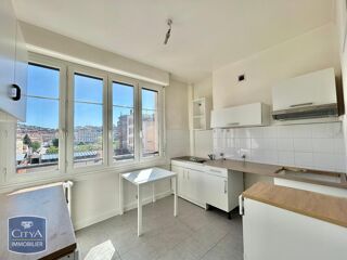  Appartement à louer 3 pièces 65 m²
