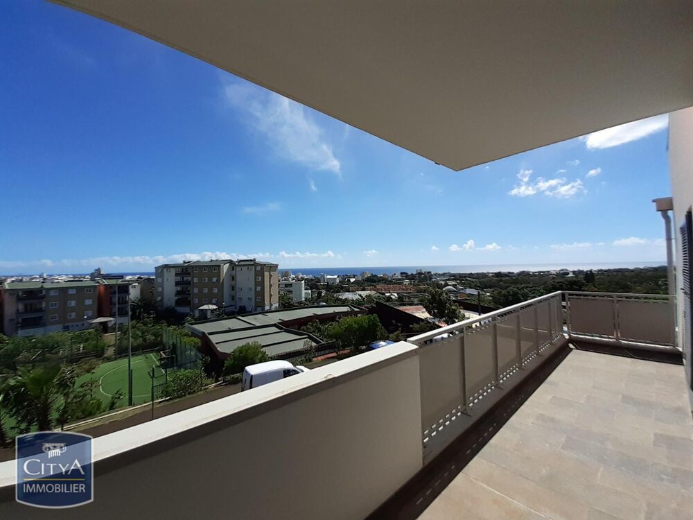 location Appartement - 3 pièce(s) - 73 m² Saint-Denis (97400)