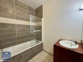  Appartement à louer 3 pièces 61 m²