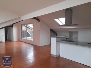  Appartement à louer 5 pièces 74 m²