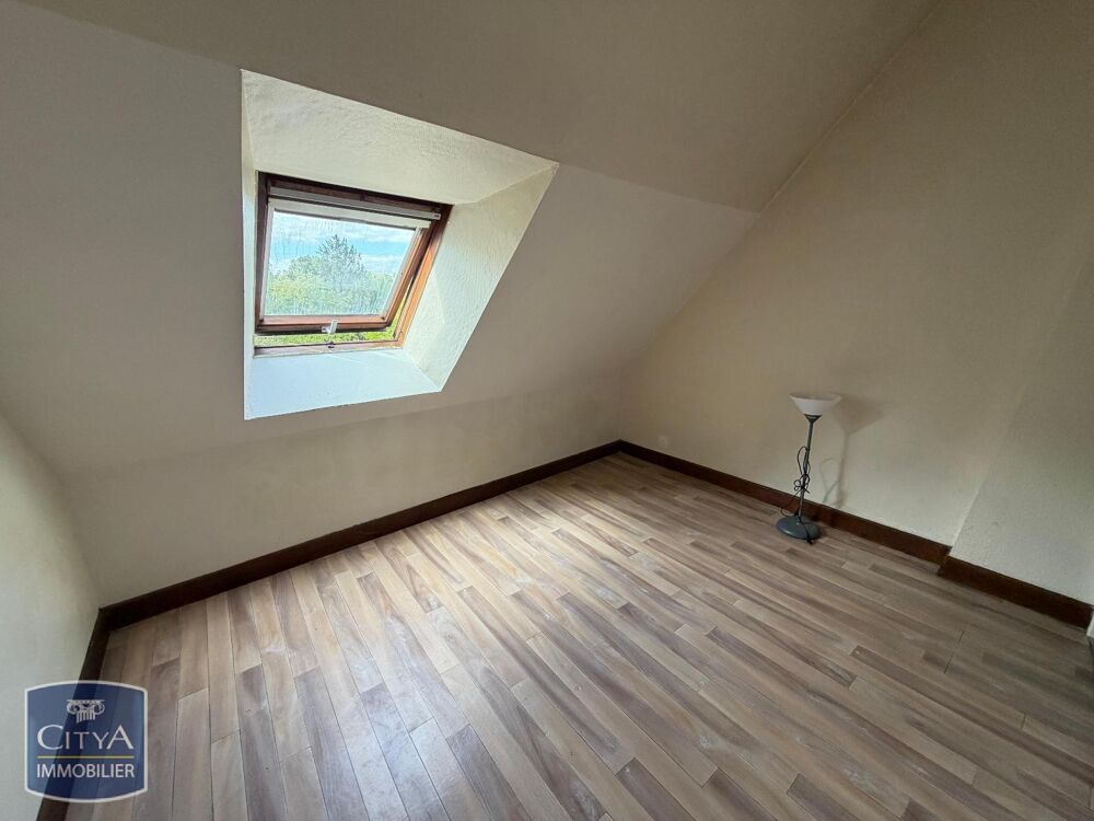 À LOUER : Appartement T1 situé à Châteauroux, dans le dé....