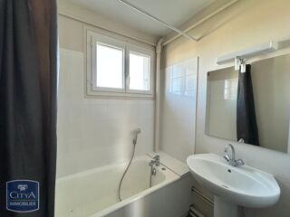  Appartement à louer 3 pièces 56 m²