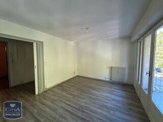  Appartement à louer 1 pièce 28 m²