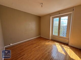  Appartement � louer 3 pi�ces 86 m�