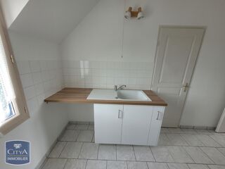  Appartement à louer 3 pièces 77 m²