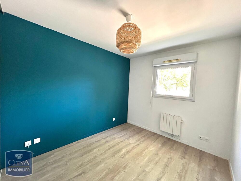 À LOUER - APPARTEMENT T3 AVEC TERRASSE SANS VIS-À-VIS - ....
