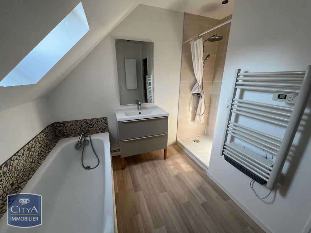 À LOUER : Maison T3 située à Mérignies, dans le départem....