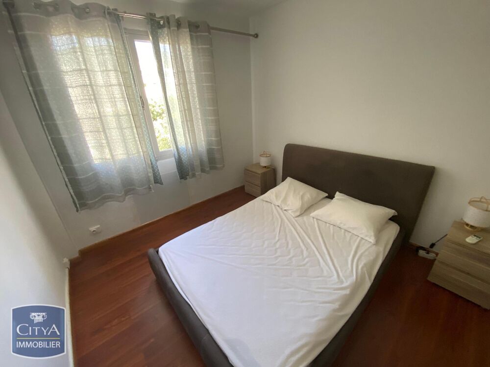 location Appartement - 2 pièce(s) - 49 m² Saint-Denis (97400)