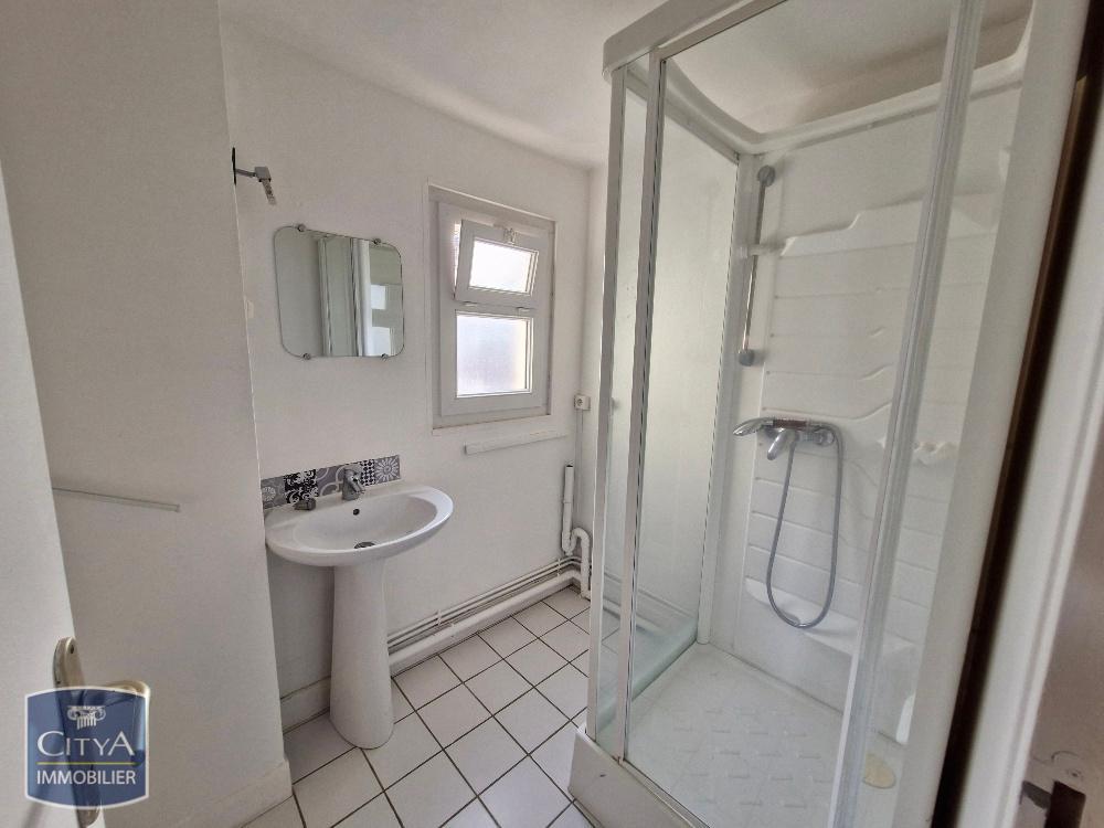 EXCLUSIVITÉ - MAISON 3 PIÈCES AVEC TERRASSE ET JARDINET ....