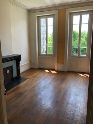  Appartement � louer 5 pi�ces 102 m�